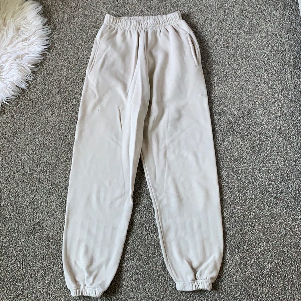 Women’s sweatpants, tan/beige, size small